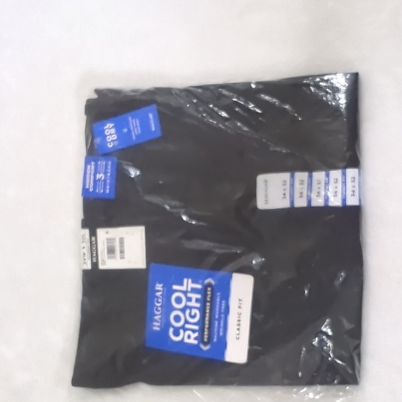 Haggar Classic Fit Performance Flex pants 34x32 Never opened NEW! - Picture 1 of 4